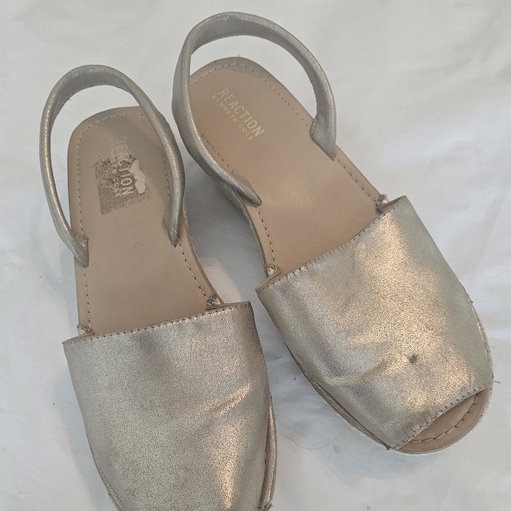 Kenneth Cole Reaction Women's Gold Sandals